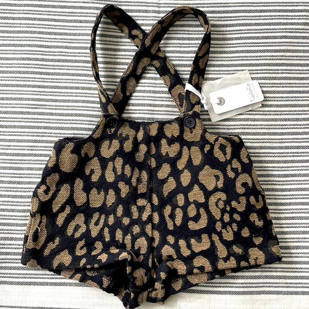 Tocoto Vintage leopard short-alls NWT 6month